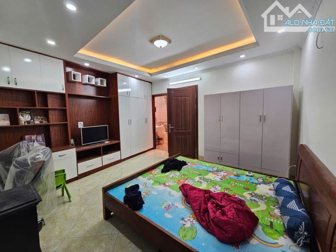 Bán Nhà Bồ đề Long Biên, 35m2, 6 tầng, mặt tiền 6m, vị trí đẹp,gần phố, giá 6.6 tỷ - 2
