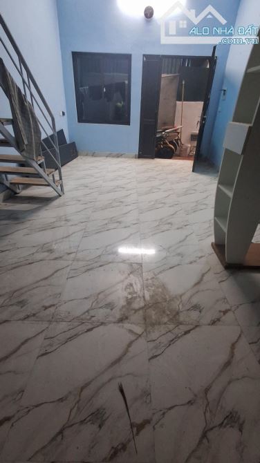 Bán 38m đất tặng nhà cấp 4 Nhật Tảo- Đông Ngạc- sát CIPUCHA- 1.5 tỷ - 2