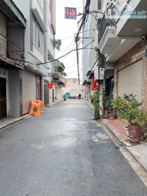 Mảnh đất đẹp dành cho nhà đầu tư chốt sớm DT 57m, MT và hậu 5m, ô tô tại ngõ 87 Trường Lâm - 2