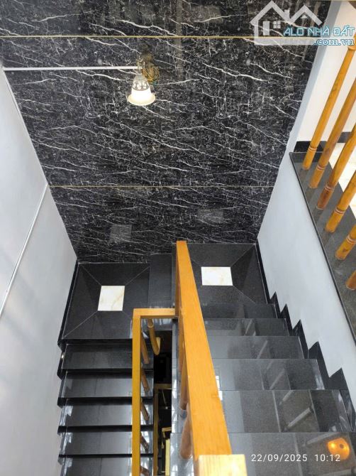 NHÀ ĐẸP GIÁ TỐT IB GẶP CHÍNH CHỦ - 2
