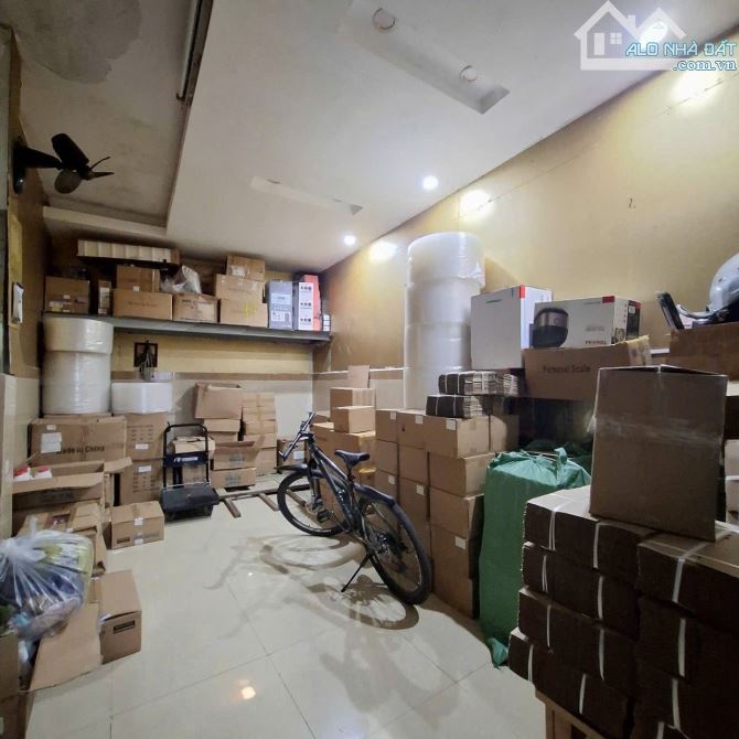 BÁN TẬP THỂ T1, KD – CÔNG TY XD DÂN DỤNG, VĂN CHƯƠNG, ĐỐNG ĐA. 80M² – 2PN. 4,39 TỶ - 2