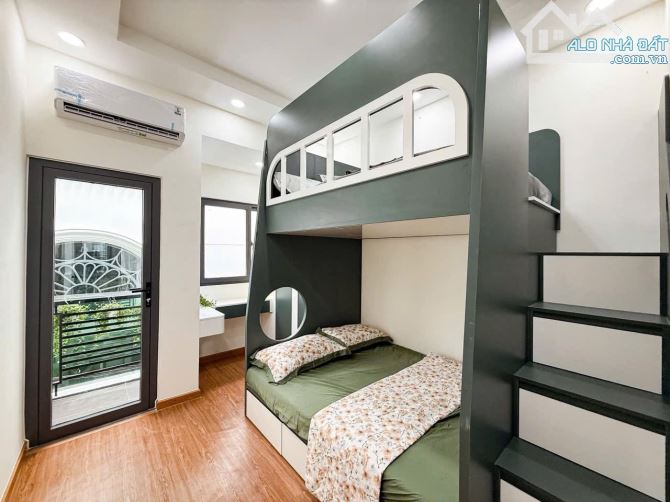 Bán Nhà Phú Nhuận - Mới Ở Ngay - Sát Hẻm Xe Hơi - 2 Tầng - Full Nội Thất - Chỉ 3.05 Tỷ - 2