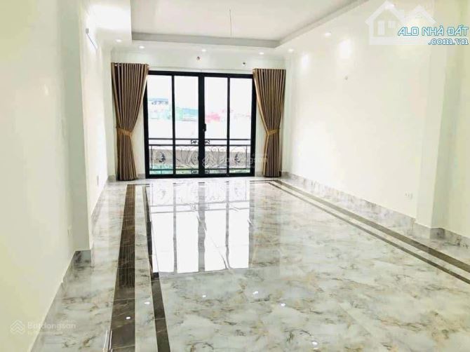 Cho thuê mặt phố Đại La, Hai Bà Trưng, 79m2, 5 tầng, 55 triệu - 2