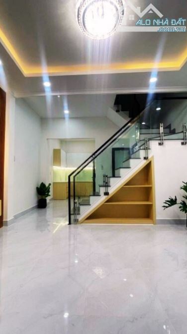 🔥 BÁN NHÀ NGUYỄN DUY, P.9, Q.8 - RỘNG 106M², 4PN - CHỈ 7.X TỶ. - 2