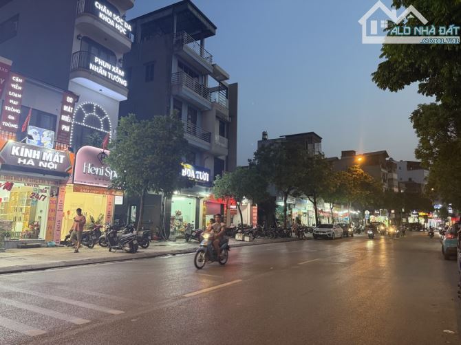 Bán gấp nhà phố Thạch Bàn ô tô DT45m2 mt4.5m giá 9 tỷ - 2