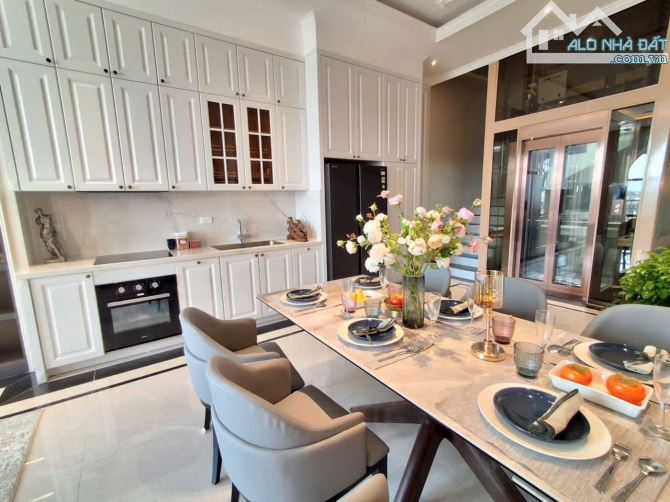 NHÀ YÊN HÒA – 34m² – 5 TẦNG – 3 PHÒNG NGỦ KHÉP KÍN – 8 TỶ – LÔ GÓC, NGÕ NÔNG. - 2
