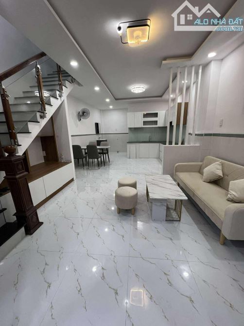 NHÀ 2 TẦNG MỚI – NGAY HỌC VIỆN CHÍNH TRỊ Đường MAN THIỆN -Đ385 - 3ty65-SHR 💥 - 2