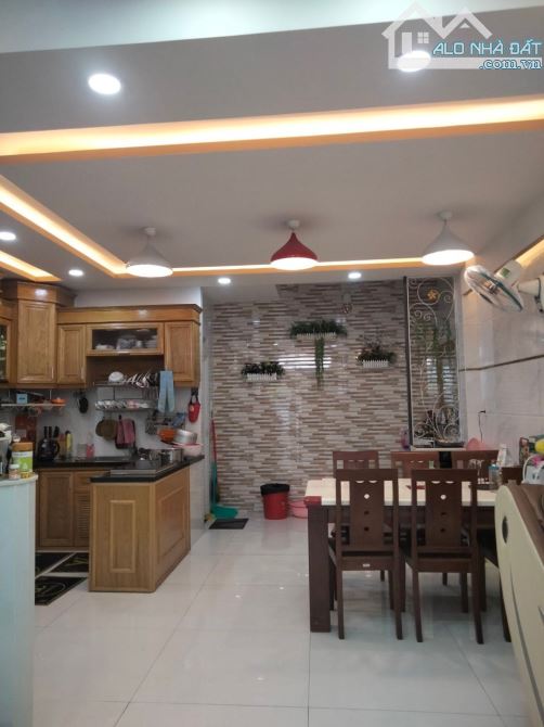 Bình Trị Đông - 64m - Hẻm 6m - 3.25 tỷ - 4 Tầng - 2