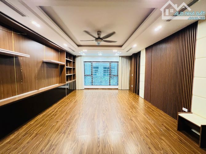Bán nhà mặt ngõ 279 Đội Cấn, DT 86m, 10 tầng mới, thang máy, MT 7.7m, giá 62.5 tỷ, ngõ 8m, - 3