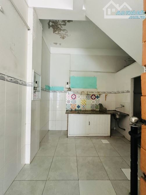 Bán nhà hẻm 161/ thành thái , hẻm rộng 3m dt 31m2 giá 1ty775tr - 3
