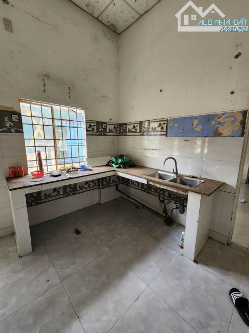 NHÀ C4 MẶT TIỀN NGUYỄN CHÁNH - NGAY NGÃ TƯ VỚI HOÀNG THỊ LOAN – 100M² - LCU246 - 3