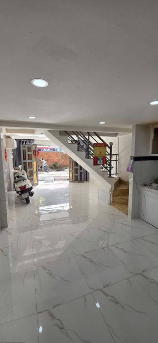 PHẠM THẾ HIỂN P6Q8 - 4.4X8.5M - CHỈ 3.5 - HẺM 3M - HOÀN CÔNG ĐỦ - 3