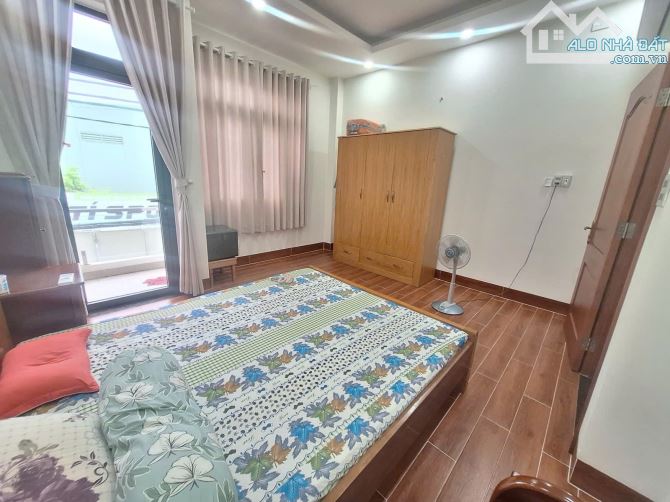 BÁN NHÀ 3 TẦNG ĐẸP NHƯ TRANH, HẺM 6M ,TĂNG NHƠN PHÚ B, TP. THỦ ĐỨC - 3