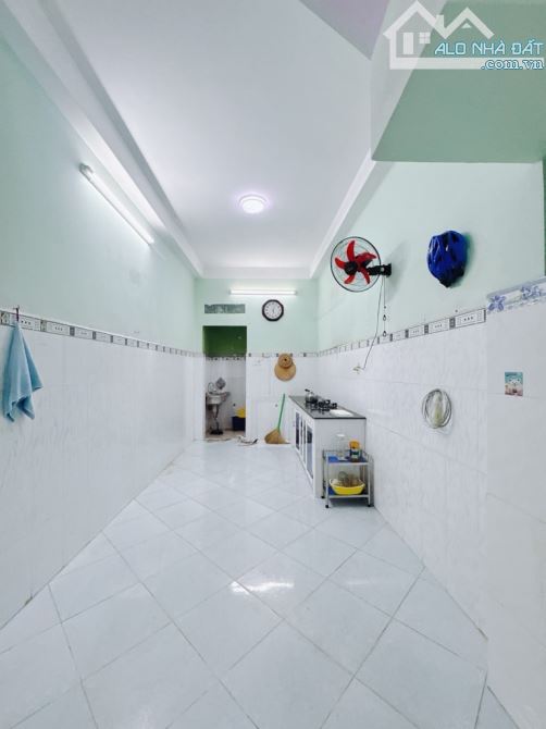NHÀ 4 TẦNG TẠI TÔN ĐẢN F15 Q4 - HẺM BA GÁC THÔNG THOÁNG SẠCH SẼ - 3