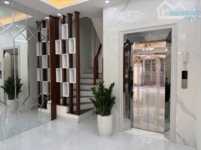 BÁN NHÀ TÂN MAI, Ô TÔ TRÁNH, MỚI KOONG, THANG MÁY, TẶNG FULL NỘI THẤT 40M2 GIÁ 10,9 TỶ - 3