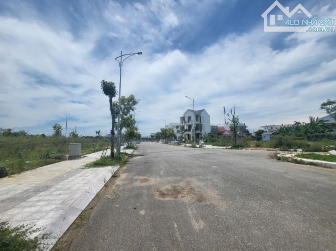 BÁN NHÀ BGI – VIEW CÔNG VIÊN TRƯỚC SAU - 3