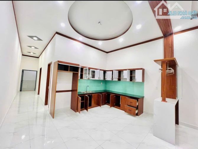 Cần tiền trả nợ bán gấp nhà còn mới 108m2 ở Hóc Môn giá 930 triệu. - 3