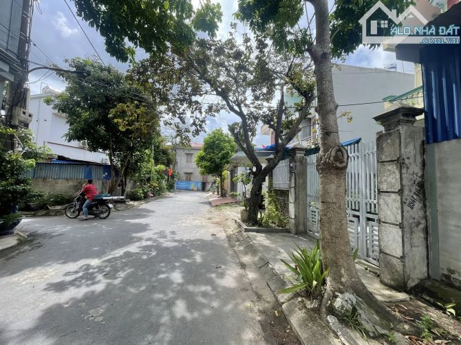 Đất chung cư tổ 7 trung tâm phường An Dương, ô tô tránh nhau chỉ với 3,X tỷ - 3