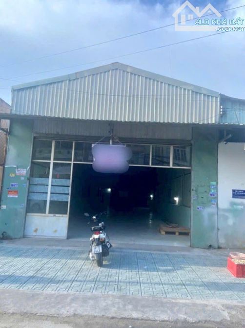 Cho thuê 204m2 kho khu dân cư việt sing sát kcn VSIP 1 - 3