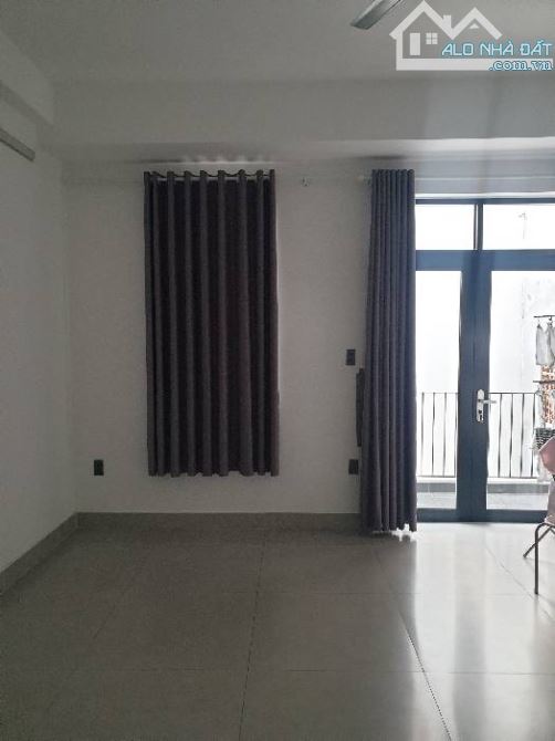 Mặt Tiền Ngay Phú Mỹ Hưng - 5x28 - Quận 7 - Đường 14m - Nhỉnh 17 Tỷ - 3