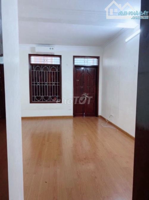 Nhà liền kề đường Trung Yên 10. DT 100m2 xây 80m2 x 5 tầng mặt tiền 5m - 3