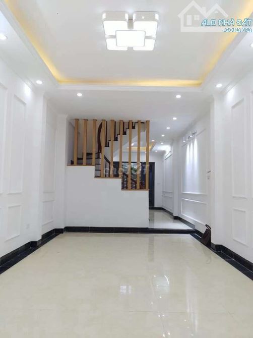 Cho thuê nhà ngõ 31 phố Trần Quốc Hoàn, Cầu Giấy. Diện tích 65m2 x 5 tầng - 25 triệu/tháng - 3