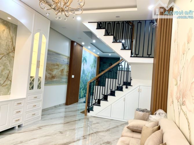 Cho thuê nhà hẻm kinh doanh 32/46 Trương Hoàng Thanh (4x12m) 4 lầu mới - Giá 25Tr/Tháng - 3