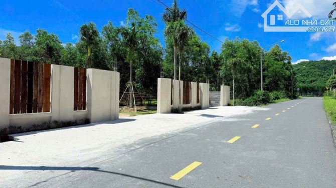 Xã Phước Hải - TP HCM)- ĐI BIỂN CHỈ 3KM DT 10x40m -400m2 -sẵn 80m2 thổ cư;  xây rào cổng k - 3