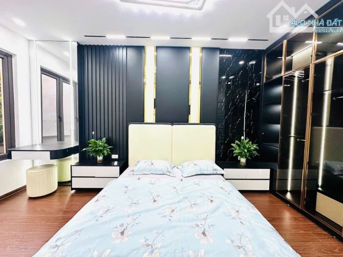 BÁN NHÀ THƯỢNG CÁT, 5 TẦNG XÂY MỚI FULL NỘI THẤT, 33m CHỈ HƠN 5 TỶ - 3