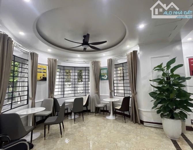 Biệt thự Tân Tây Đô 214.2m2 - 3 tầng - MT 12m, vị trí đẹp, giá 29,9 tỷ - 3