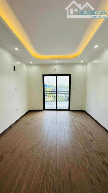 Bán nhà 5 tầng Thượng Thanh, xây mới, 60m2, có sân cổng để xe, gần ô tô, giá nhỉnh 6 tỷ - 3