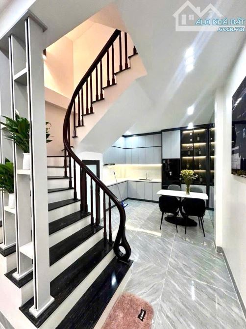 Nhà mới Xuân Thủy-Cực gần oto-5 tạ đỗ cửa-Vài bước chân ra phố-Mặt ngõ kinh doanh-Sổ CC - 3