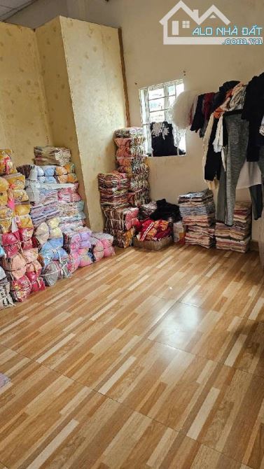 NGAY 26/3 GẦN AEON TÂN PHÚ- HẺM TRƯỚC NHÀ 4M- 81M2(9x9)- NHÀ 2 TẦNG ĐÚC THẬT. CHỈ HƠN 4 TỶ - 3