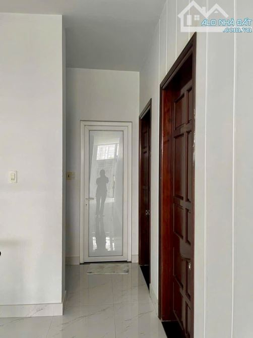 BÁN NHÀ 3 TẦNG MẶT TIỀN ĐỒNG KHỞI SIÊU VIP - NGAY TRUNG TÂM THÀNH PHỐ HUẾ - 3