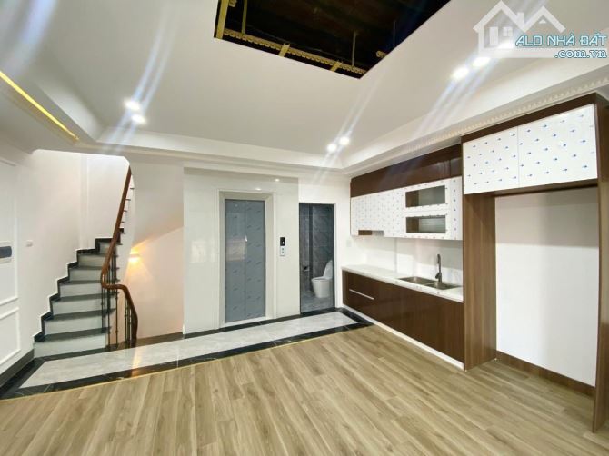 KHUẤT DUY TIẾN - 45M2 - 8 TẦNG THANG MÁY - NGÕ THÔNG - Ô TÔ ĐỖ CỬA - VỪA Ở VỪA KINH DOANH - 3