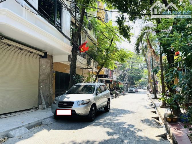 Bán nhà Phố Trần Quốc Hoàn, Cầu Giấy, phân lô, 52m 6t, gần HV Báo chí, ở yên tĩnh, 17.8 tỷ - 3