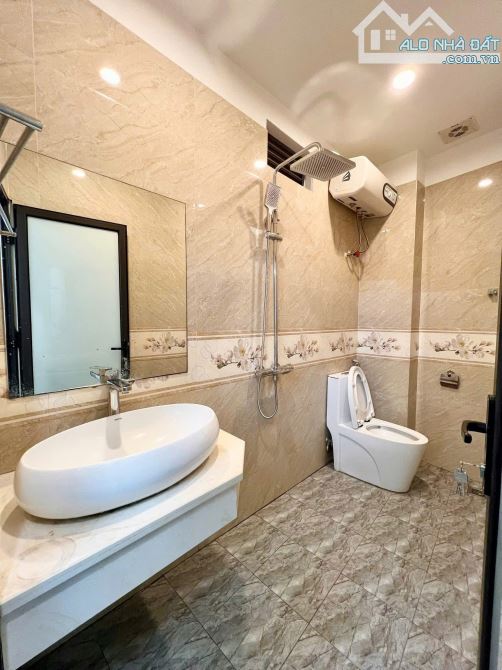 BÁN NHÀ TT CẦU GIẤY 30M² – 5 TẦNG – 7.85 TỶ – MẶT TIỀN RỘNG – NỘI THẤT SANG - 3