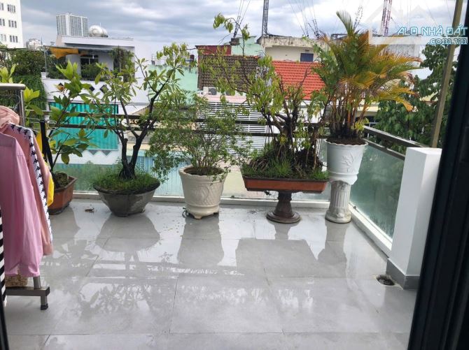 Căn  nhà mặt tiền Nguyễn Thị Minh Khai P Nam Nha Trang - 3