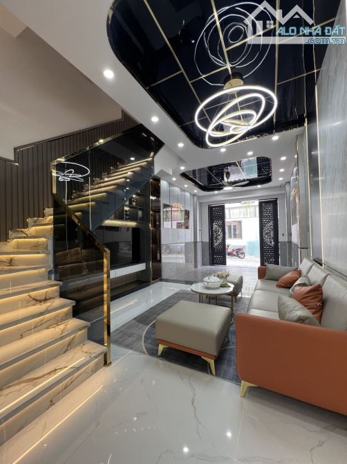 🏡 BÁN NHÀ 4 TẦNG TRUNG TÂM NHÀ BÈ  ✨ Giá chỉ 7.25 Tỷ – Full nội thất cao cấp - 3