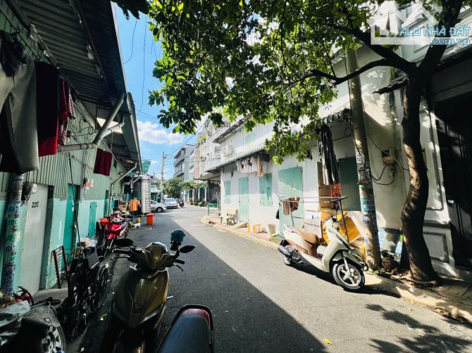 Chỉ còn 1 căn duy nhất – hẻm xe hơi, 3 tầng Linh Trung, giá cực tốt! - 3