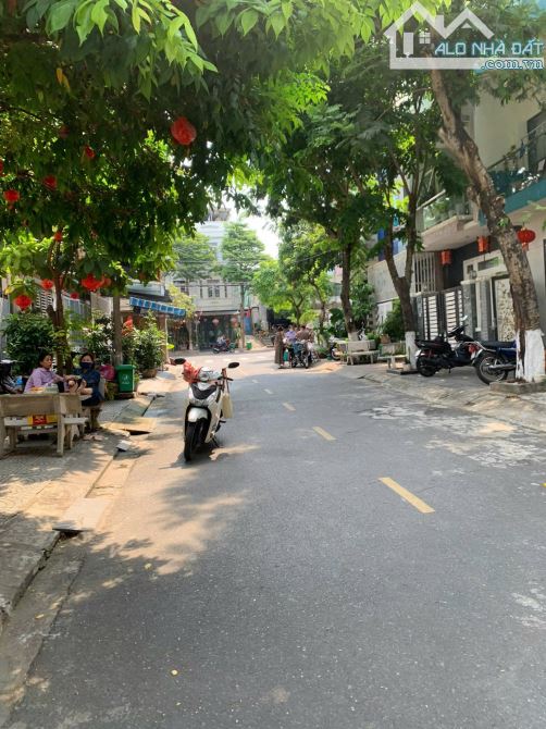 Bán 100m đất sạch đẹp mặt tiền đường Mỹ an 12 Khu Mỹ An gần ĐH Kinh tế Đà Nẵng giá 10,6 Tỷ - 3