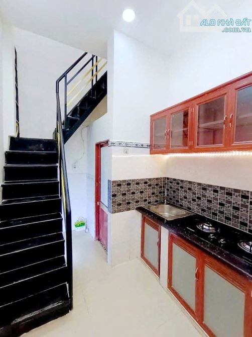NHÀ ĐẸP QUÁ KHÁCH ƠI - 25M2 - NGAY TÂN PHÚ - MÀ GIÁ NGÃ CÂY CÓ 2.9TY - 3