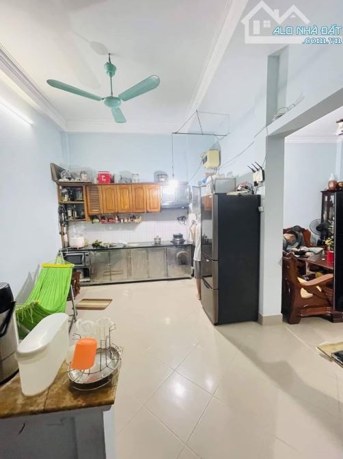 Bán nhà Đường Hoàng Quốc Việt, Cầu Giấy, MT 5.6, DT 90m 4T, kinh doanh và ở, giá 22.5 tỷ - 3