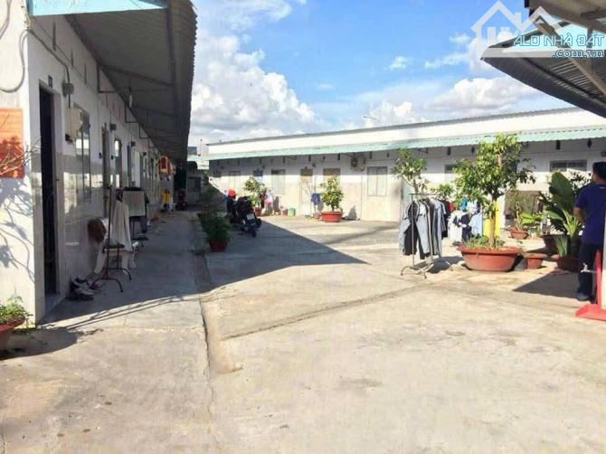 Bán dãy trọ 22 phòng đường số 4 kdc Hồng Phát tdt 694m2 đang thu nhập ổn định giá tốt - 3