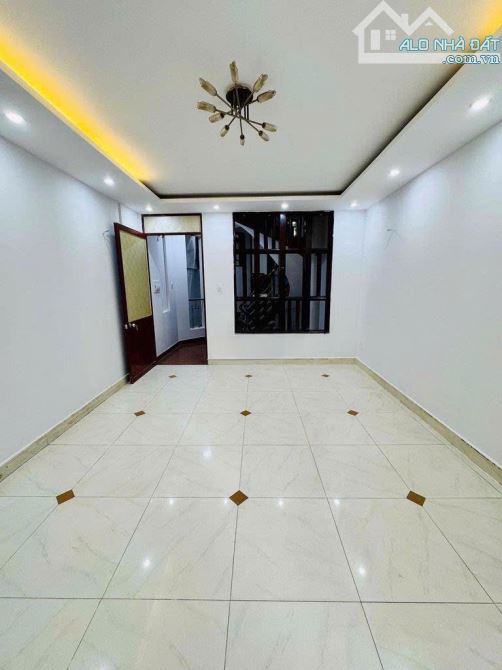 ThạnhCHO THUÊ NHÀ NGUYÊN CĂN•HXH•ĐƯỜNG D5•BÌNH THẠNH•4 TẦNG•5PN•CHỈ 27TR - 3