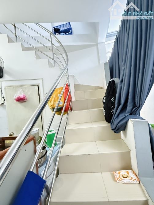BÁN NHÀ SÁT MT HOÀNG HOA THÁM - BÌNH THẠNH - 4 TẦNG - 33M2 - 7 TI - 3
