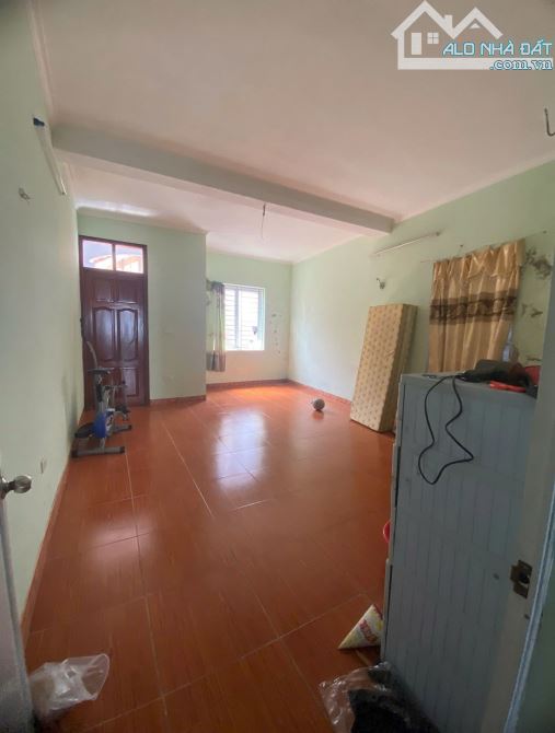Bán nhà tựu phúc nhà dân xây khung cột chắc nịch, cách 1 nhà ra ô tô tránh. - 3