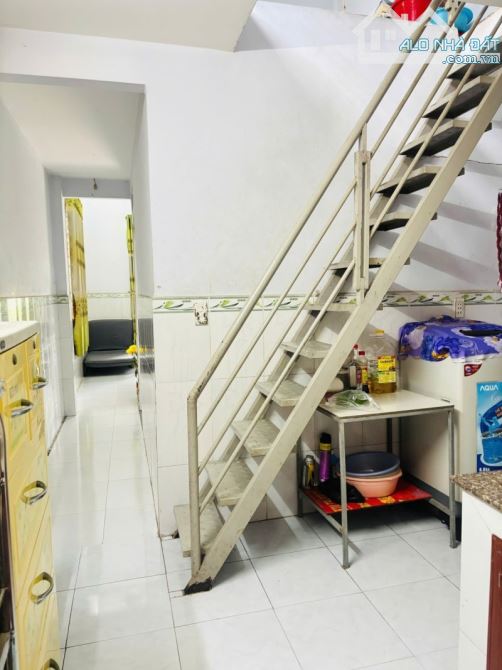 Bán nhà 99m2 Dĩ An,SHR đường xe hơi,gần chợ đêm Biconsi,giá rẻ - 3
