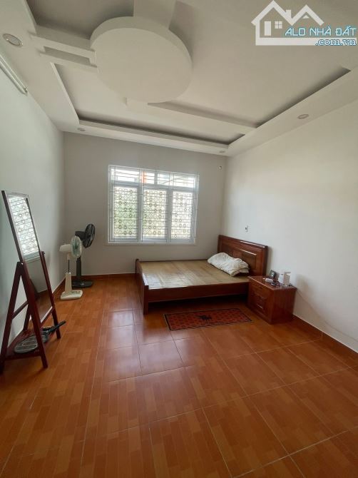 BÁN NHÀ SÂN CỔNG RIÊNG XÓM TRUNG, ĐƯỜNG VĂN CAO - 3