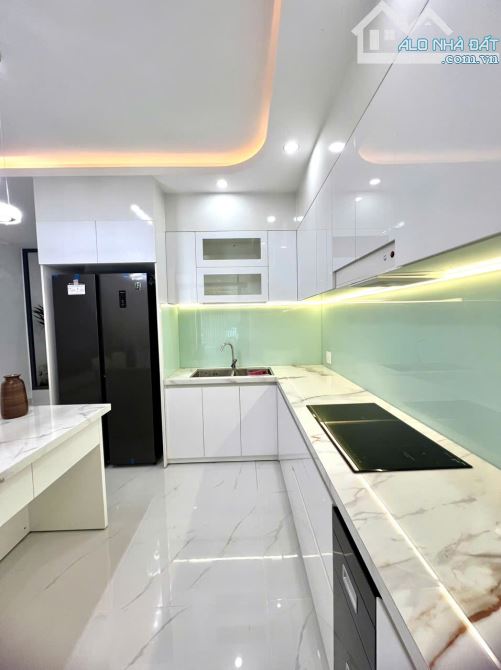 💥Nhà 2 Mê Lệch Tầng,Mới,5*15,7m, nở hậu 5,3m,hẻm Đinh Tiên Hoàng,Đường Thăng Long thông X - 3
